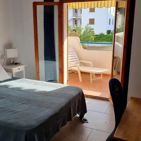 Familiar Con Piscina Y Wifi * L' Escala