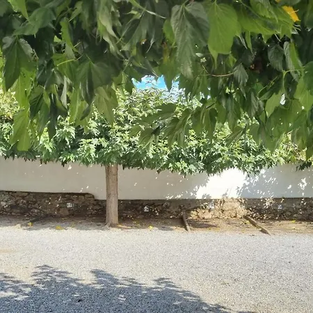Familiar Con Piscina Y Wifi Ля Эскала